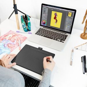 Wacom CTL-6100WL/K0-CX Intuos Medium Pen Tablet with Bluetooth - Black