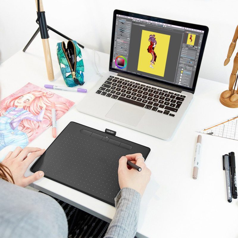 Wacom CTL-6100WL/K0-CX Intuos Medium Pen Tablet with Bluetooth - Black