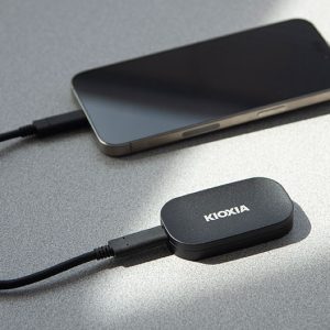 Kioxia Exceria Plus G2 500GB USB 3.2 Portable SSD - LXD20K500GG8